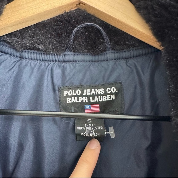 Polo Ralph Lauren Vintage 90s Fur Collared Puffer Jacket Navy blue
Size S - Picture 5 of 8